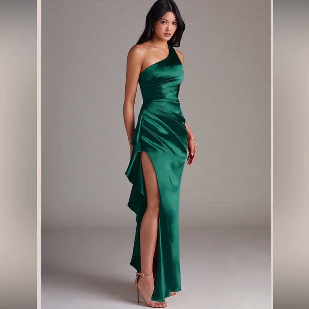 Azazie One-Shoulder Satin Dress in Emerald